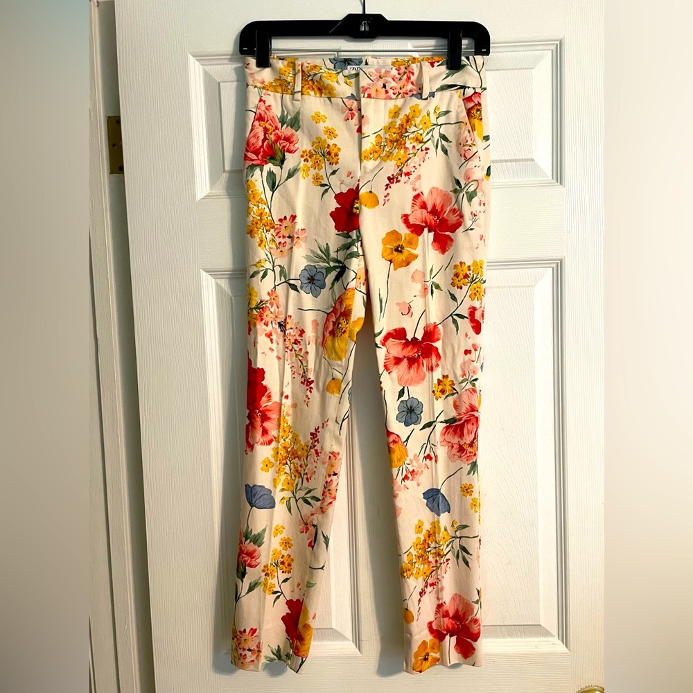Zara straight leg beautifully tailored floral pants.